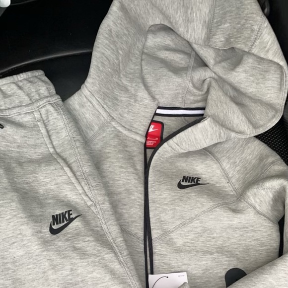 Kids Nike Tech